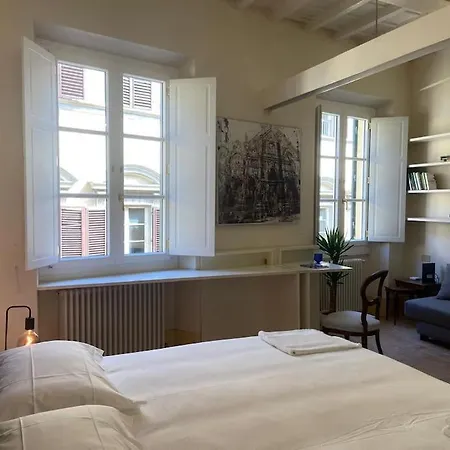 Apartment Relax Like Home, Piazza Santa Croce, With Balcony *